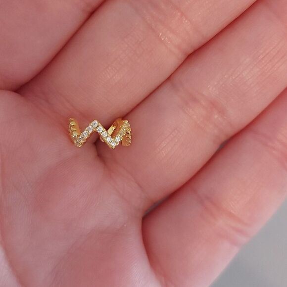 925 Sterling Silver Gold CZ Zigzag Ear Cuff - Picture 3 of 8